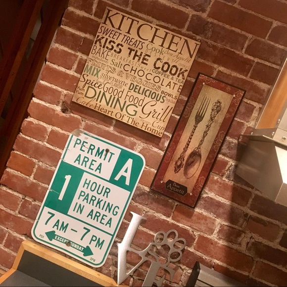 Kitchen Decor - Picture 3 of 5